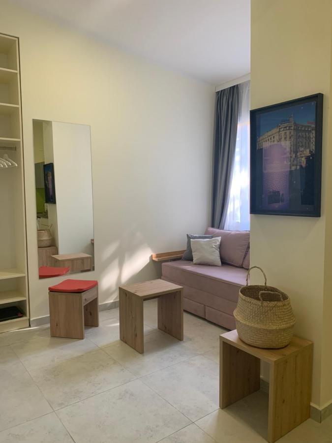 Sunlit Artist Studio Apartment Belgrade Exterior photo